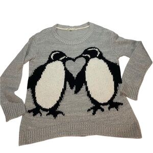 Jolt kissing penguin sweater Large